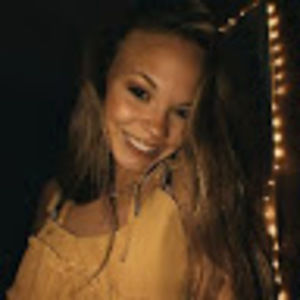 Meet your Posher, Savannah